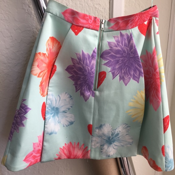 Topshop turquoise flower and heart skirt - Picture 5 of 7